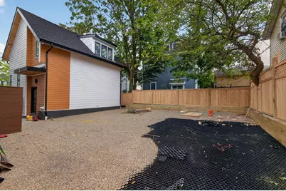 13 Clyde St #B, Somerville, MA 02145 - Photo 20