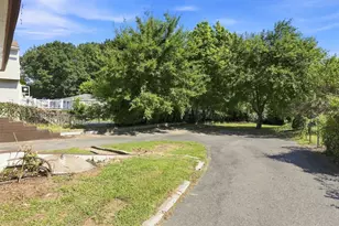 133 Parker St, Springfield, MA 01151 - Photo 30