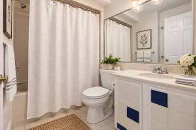 32 Grove St #8, Boston, MA 02114 - Photo 18
