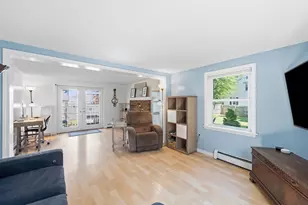 380 Plumtree Rd, Springfield, MA 01118 - Photo 6