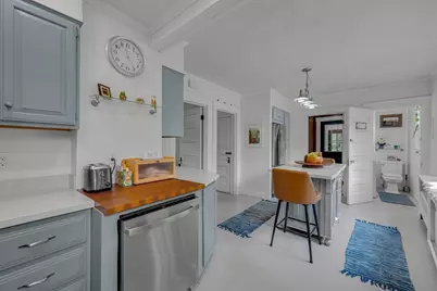 26 Nelson Pl, Worcester, MA 01605 - Photo 22