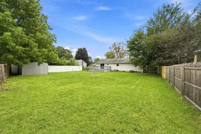 76 Daley St, Chicopee, MA 01013 - Photo 36