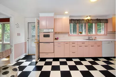 36 Russell, Carlisle, MA 01741 - Photo 10