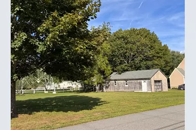 130 Winslow Avenue, Somerset, MA 02726 - Photo 2
