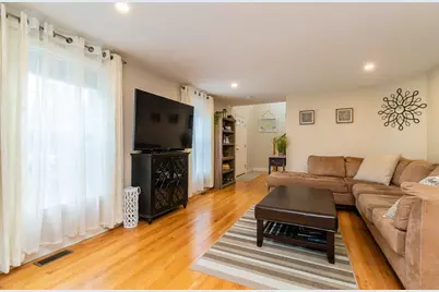 391 Franklin St #2, Hanson, MA 02341 - Photo 8