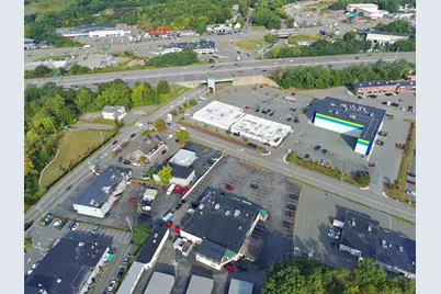 3 Bourbon St, Peabody, MA 01960 - Photo 4