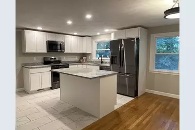 36 Stuart Ave, Leominster, MA 01453 - Photo 10