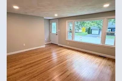 36 Stuart Ave, Leominster, MA 01453 - Photo 12