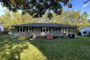 36 Stuart Ave, Leominster, MA 01453 - Photo 26