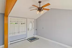 14 Philip St, Ludlow, MA 01056 - Photo 8