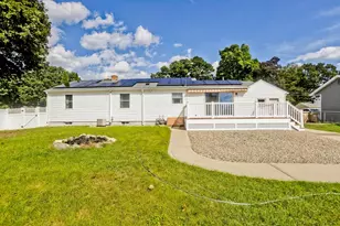 14 Philip St, Ludlow, MA 01056 - Photo 2