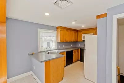 14 Philip St, Ludlow, MA 01056 - Photo 12