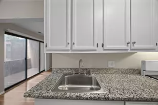 10 Shrewsbury Green Dr, Shrewsbury, MA 01545 - Photo 10