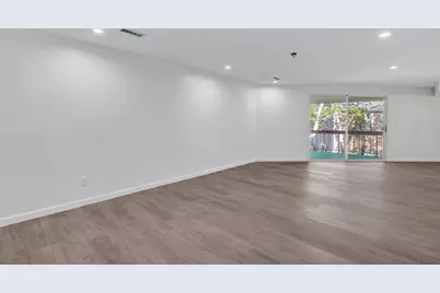 20 Brian Dr #E, Stoughton, MA 02072 - Photo 2