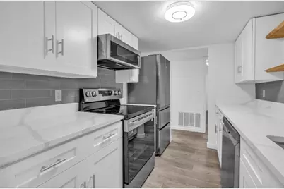 20 Brian Dr #E, Stoughton, MA 02072 - Photo 6