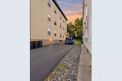 83-85 Pilling St, Haverhill, MA 01832 - Photo 12