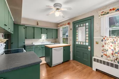 35 Dutcher St, Hopedale, MA 01747 - Photo 10
