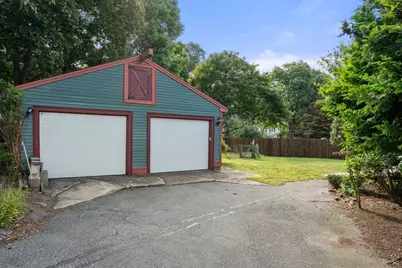 35 Dutcher St, Hopedale, MA 01747 - Photo 18