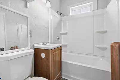 17 Fairbanks St, Worcester, MA 01610 - Photo 12