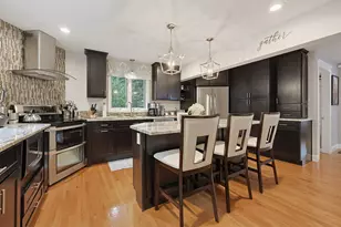 38 Dexter Ave, Seekonk, MA 02771 - Photo 8