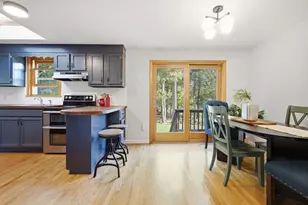 53 Skilton Ln, Burlington, MA 01803 - Photo 4
