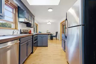 53 Skilton Ln, Burlington, MA 01803 - Photo 2
