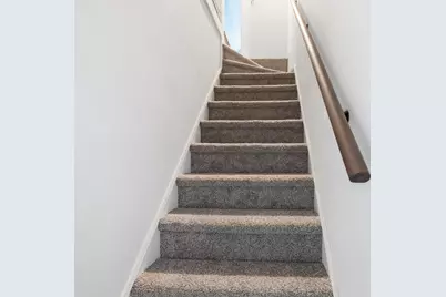 128 Wilber St, Springfield, MA 01104 - Photo 20