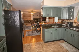40 8th St, Pittsfield, MA 01201 - Photo 8