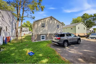156-158 Santa Barbara St, Springfield, MA 01104 - Photo 10