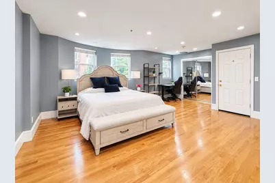 1742 Beacon St #2, Brookline, MA 02445 - Photo 8