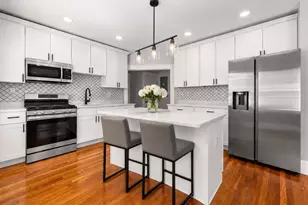 29 Laurel Rd, Milton, MA 02186 - Photo 4