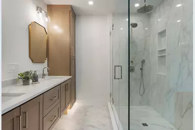 421 E. 6th St #TH1, Boston, MA 02127 - Photo 34