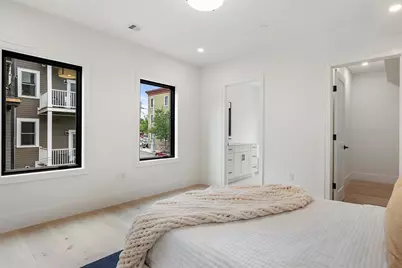 421 E. 6th St #TH1, Boston, MA 02127 - Photo 22