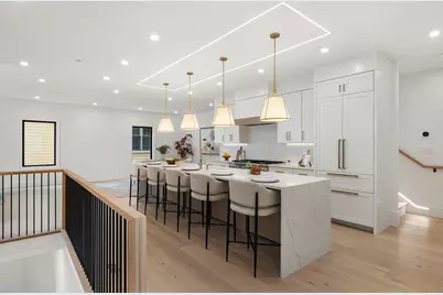 421 E. 6th St #TH1, Boston, MA 02127 - Photo 2