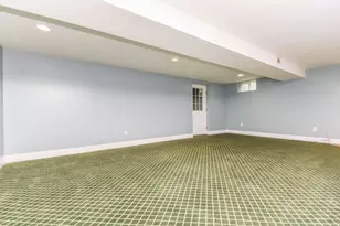 5 Lane Ave, Bedford, MA 01730 - Photo 18