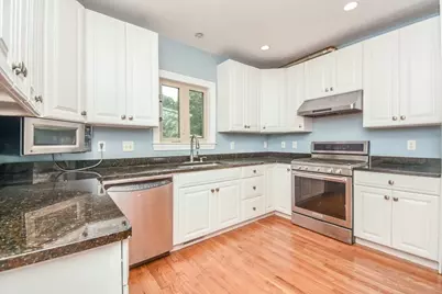 5 Lane Ave, Bedford, MA 01730 - Photo 12
