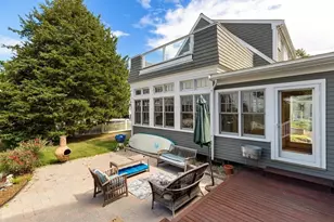 18 Holly St, Gloucester, MA 01930 - Photo 28