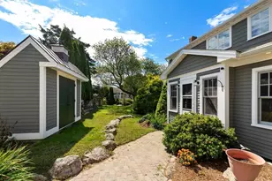 18 Holly St, Gloucester, MA 01930 - Photo 34