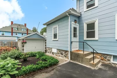 10 Elm Ct, Andover, MA 01810 - Photo 2