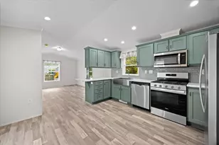 1540 Broadway, Raynham, MA 02767 - Photo 4