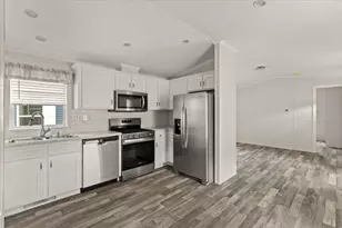 1540 Broadway, Raynham, MA 02767 - Photo 4