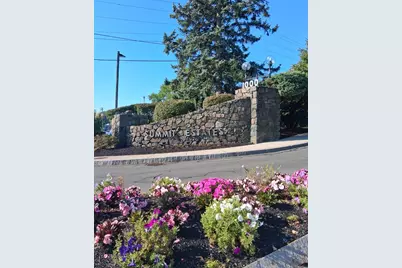 1004 Paradise Rd #2M, Swampscott, MA 01907 - Photo 1
