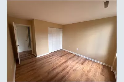 1004 Paradise Rd #2M, Swampscott, MA 01907 - Photo 12