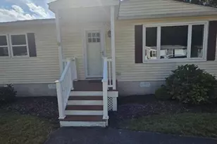 14 Birch St, Rockland, MA 02370 - Photo 2