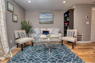 82 Centre St #B, Quincy, MA 02169 - Photo 6