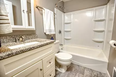 82 Centre St #B, Quincy, MA 02169 - Photo 8