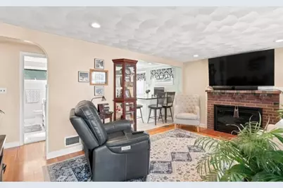 33 Nicholson St, Lynn, MA 01905 - Photo 8