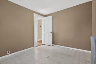 10 Hayward St, Randolph, MA 02368 - Photo 26