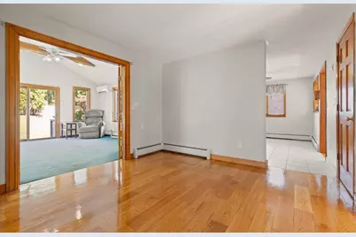 8 Short St, Medford, MA 02155 - Photo 14