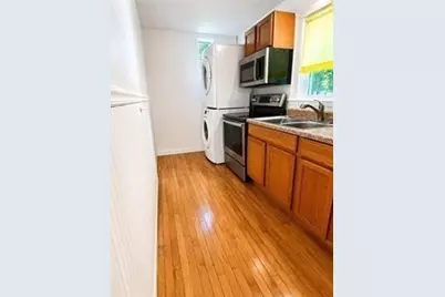 21 Bicknell St, Attleboro, MA 02703 - Photo 4